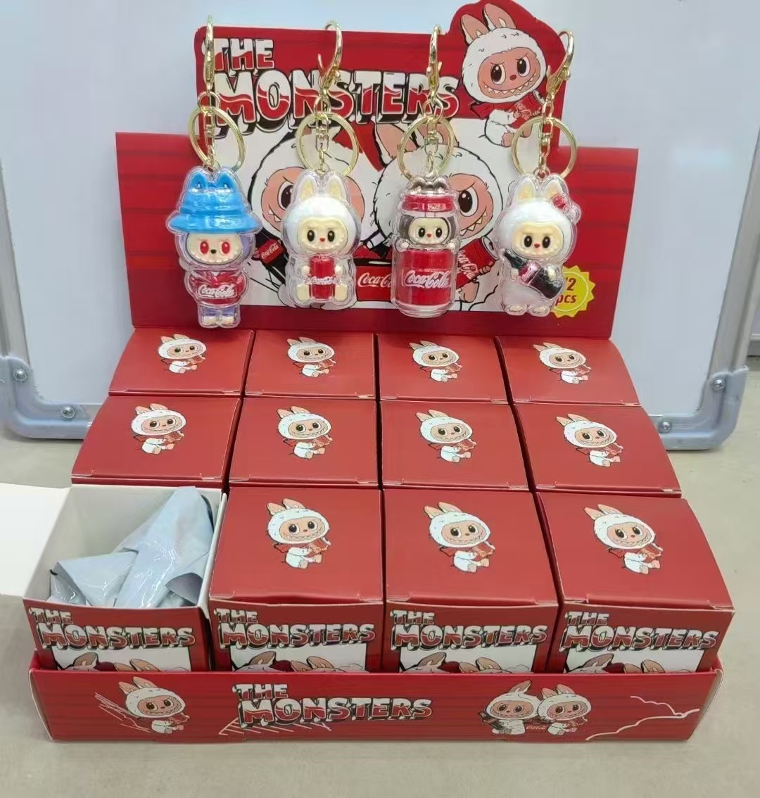 Cubierta, llavero, tela 12 en caja ciega