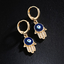 �Ĺ� �羳��Դ  ŷ��ʱ�ж��� ͭ18K������ʯ������֮�ֶ���Ů