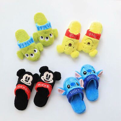 Cartoon household indoor slipper Autumn and winter Home shoes Korean Edition lovely non-slip The thickness of the bottom Month of shoes Warm cotton slipper