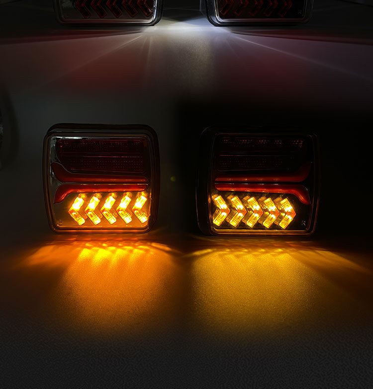 Tm4018A Wireless Car Tail Light High-Quality Supply for Cross-Border Export 32Led Arrow Trailer Truck Tail Light