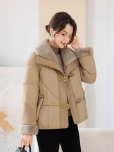 羊羔毛斜口袋卡扣设计感羽绒棉服短款2025冬季新款韩版显身材外套