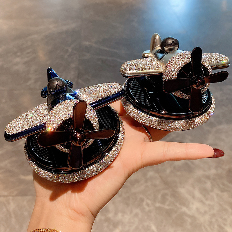 Internet Red Car Ornaments High Color Value Diamond-encrusted Aircraft Aromatherapy Rotary Lasting Light Fragrance Solar Rotary Car Interior