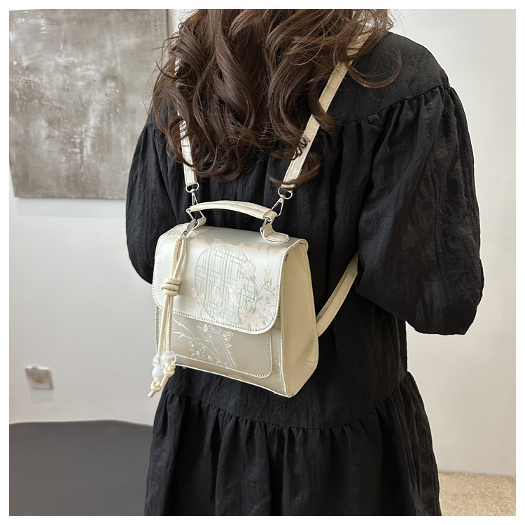 2024 New Style Fashion Design One Shoulder Crossbody Bag with Western Style, Pure Color, Fresh Underarm Texture_voghion.com