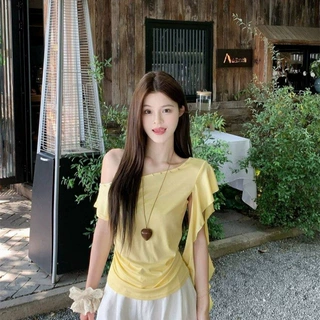 黄色荷叶边飘带斜肩短袖T恤女夏设计感小众修身褶皱露肩短款上衣