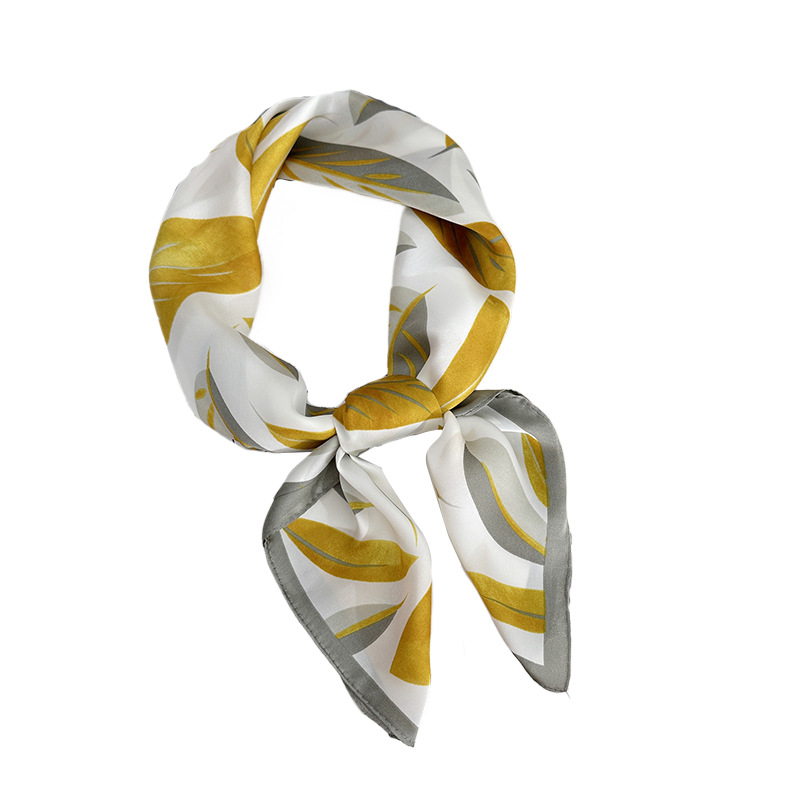 Bufanda de seda con estampado de hojas de color creativo de moda para damas, 70CM, bufanda cuadrada de seda de imitación, regalo de vacaciones de sentido avanzado image 5