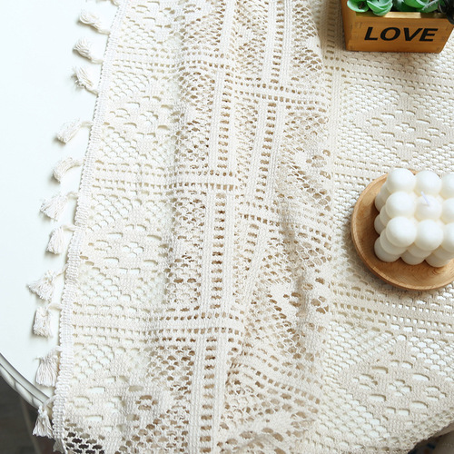 American-style non-slip crocheted lace round tablecloth, dining table cloth, vintage coffee table runner, and cabinet cover—dustproof polyester-cotton blend