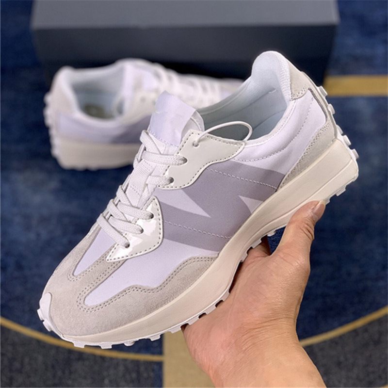 흰색 밝은 회색