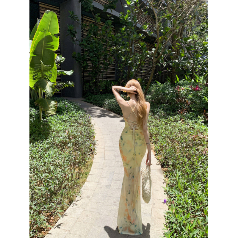 度假风绑带露背吊带连衣裙女夏季碎花裙辣妹收腰鱼尾裙子包臀长裙|undefined
