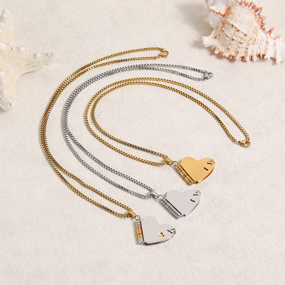 Stainless steel spliced openable heart pendant necklace, light luxury niche unisex collarbone chain, can be DIY engraved