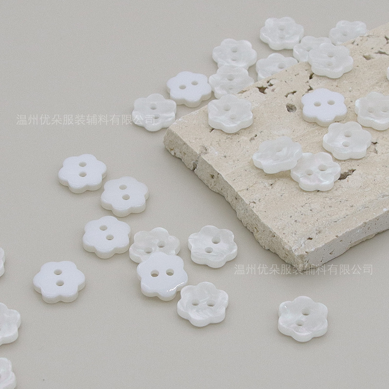 Plum Blossom Imitation Shell Buttons Shirt Cardigan Buttons Kidsren's Clothing Buttons Two-Eye Buttons Dress Buttons DIY Wholesale