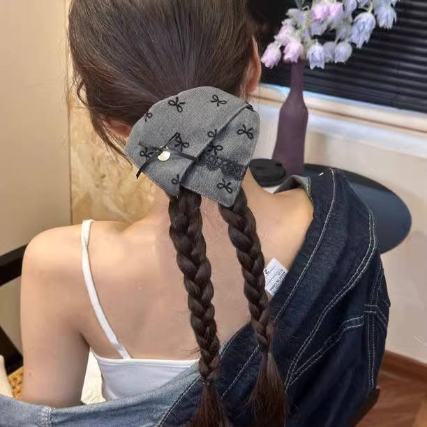 Liu Yifei con el mismo color gris anillo de cabello de intestino grueso de alta resistencia cuerda de cabello de pelo de bola correa de cabello