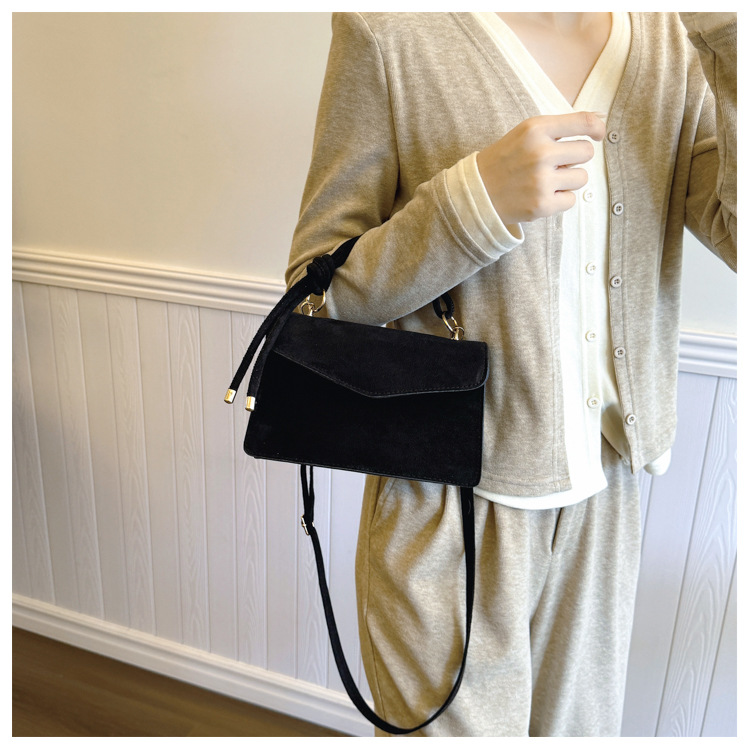 232g Weight Synthetic Leather Lining Material Magnetic Buckle Closure Type Single Shoulder Strap, Top Handle Strap Type Crossbody Bag Bags Type Casual, Daily, Shopping Occasion Pu Leather Material Solid Color Pattern All Seasons Season Women's Gender Basic Style Square Shape Women's Pu Leather Solid Color Basic Square Magnetic Buckle Crossbody Bag 4