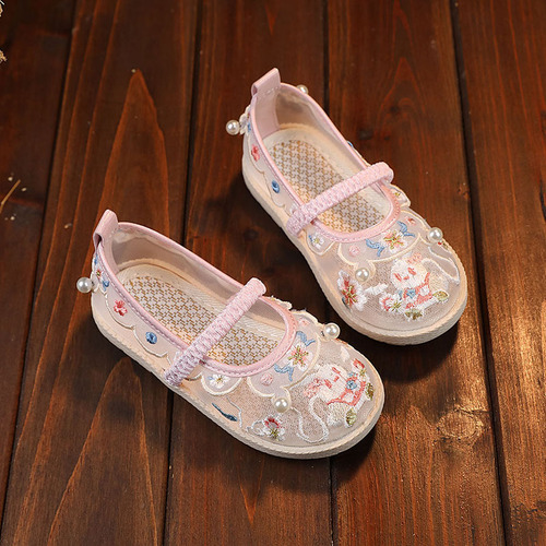 Hanfu embroidered shoes for girls, old Beijing cloth shoes, ethnic style ancient costume embroidery shoes with cowhide soles, children's dance shoes for kids