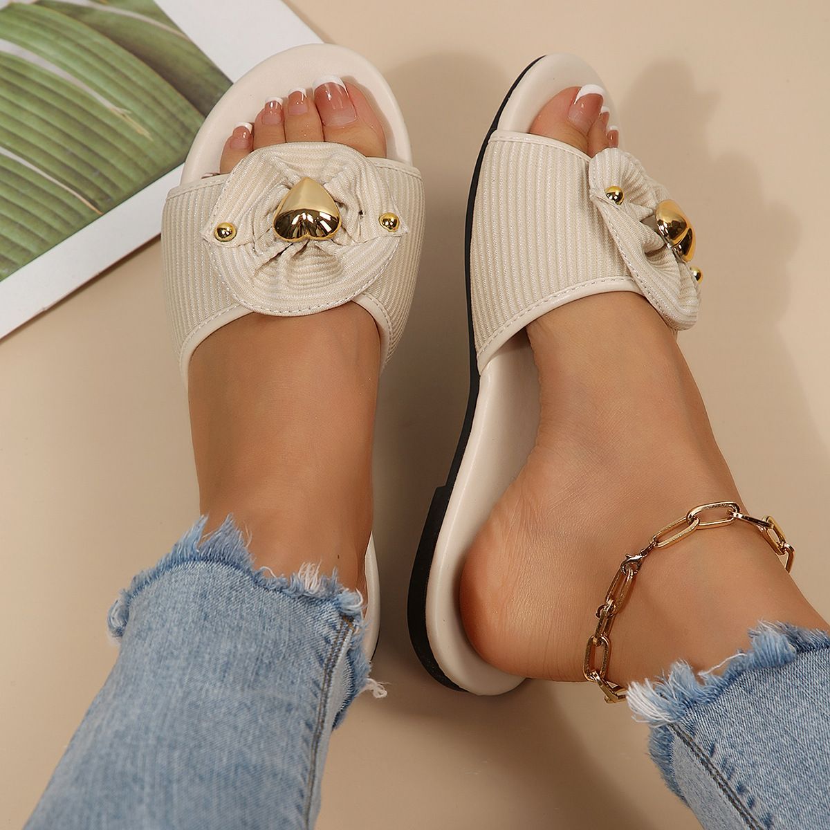 Sandalias Planas con Adorno Floral de Cuero Sintético, Cómodas, para Uso Casual