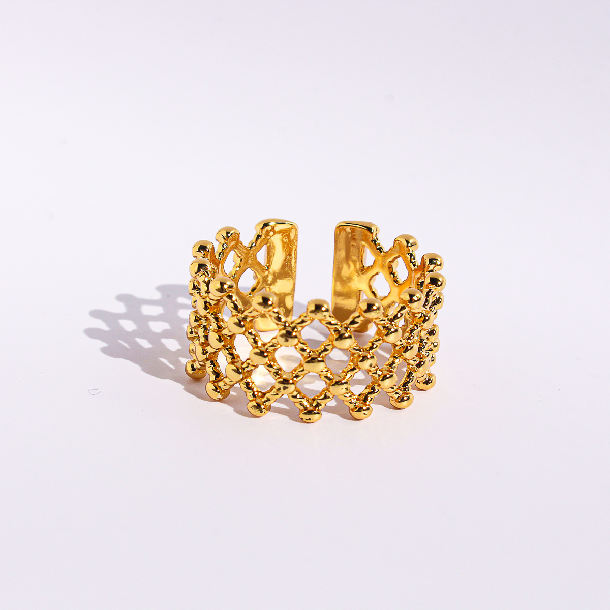 A Stylish Fidget Ring For Quiet Stress Relief. Smooth Spinning Motion Helps Ease Anxiety And Restlessness. A Delicate, Wearable Reminder To Slow Down,_voghion.com