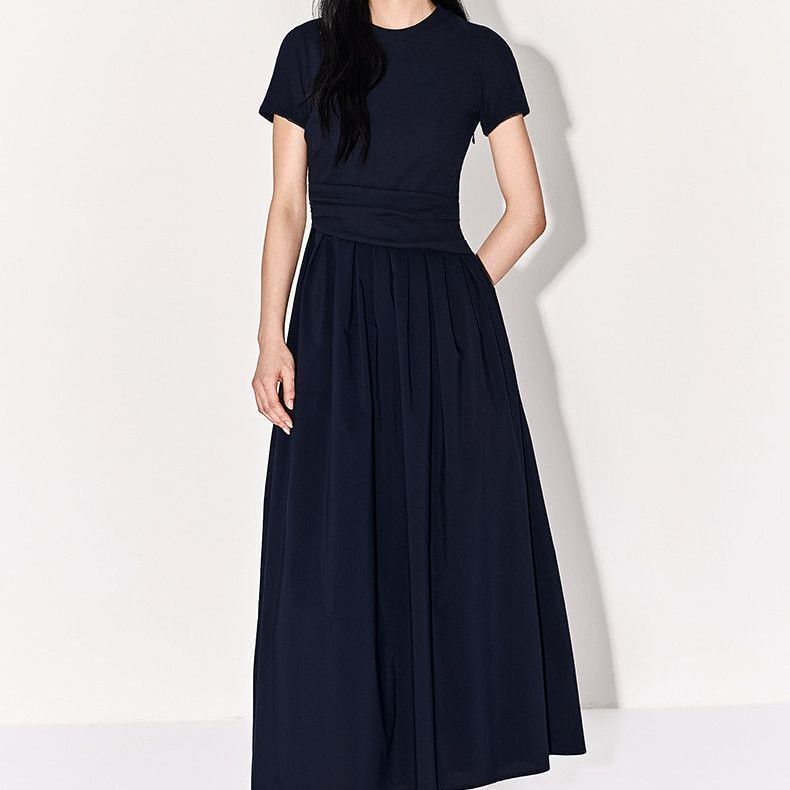Dark Blue Slimming Dress, Simple and Elegant, 2026 Summer Three-Dimensional Pleated Waist-Cinching A-Line Long Dress Dark Blue Slimming Dress, Simple and Elegant, 2026 Summer Three-Dimensional Pleated Waist-Cinching A-Line Long Dress