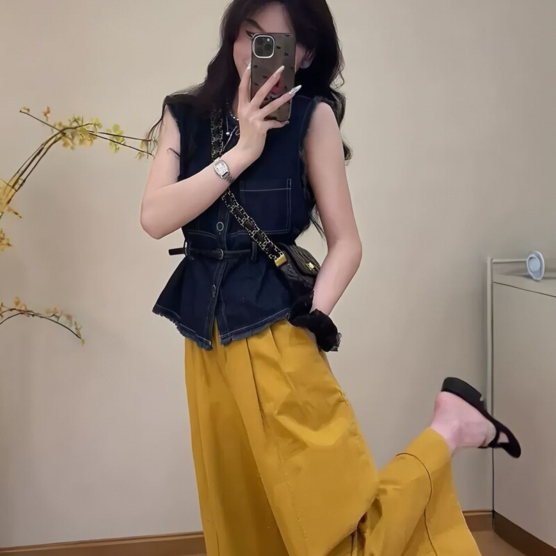 Tassel Sleeveless Denim Vest + Yellow Wide-Leg Pants Set for Women 2026 New Stylish and Fashionable Two-Piece Set