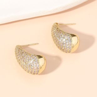 �W���L���R�dˮ�ζ�ᔶ�羳�p��Ů���|�r�иж��h�������С��