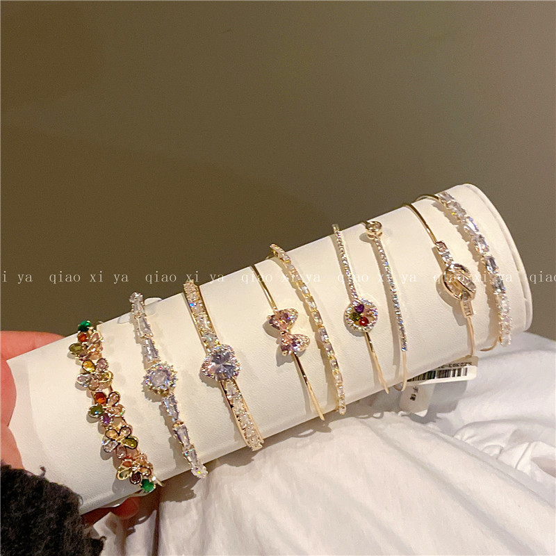 Unique Series: Discounted Korean-Style Exquisite and Diverse Bracelets. Beautiful Bracelets for Women Unique Series: Discounted Korean-Style Exquisite and Diverse Bracelets. Beautiful Bracelets for Women