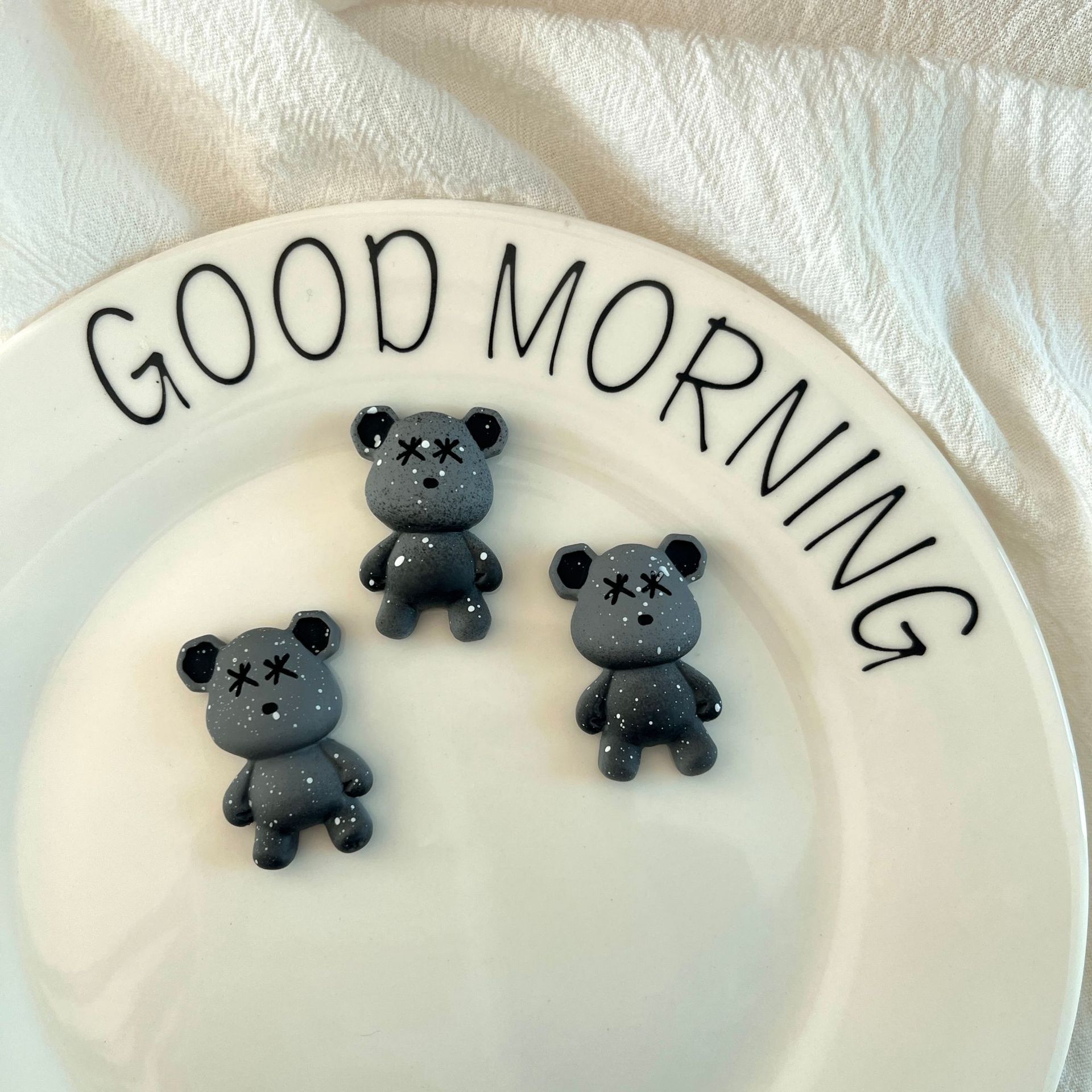 手机壳奶油胶钥匙扣文具盒饰品材料渐变色迷你暴力熊卡通diy树脂