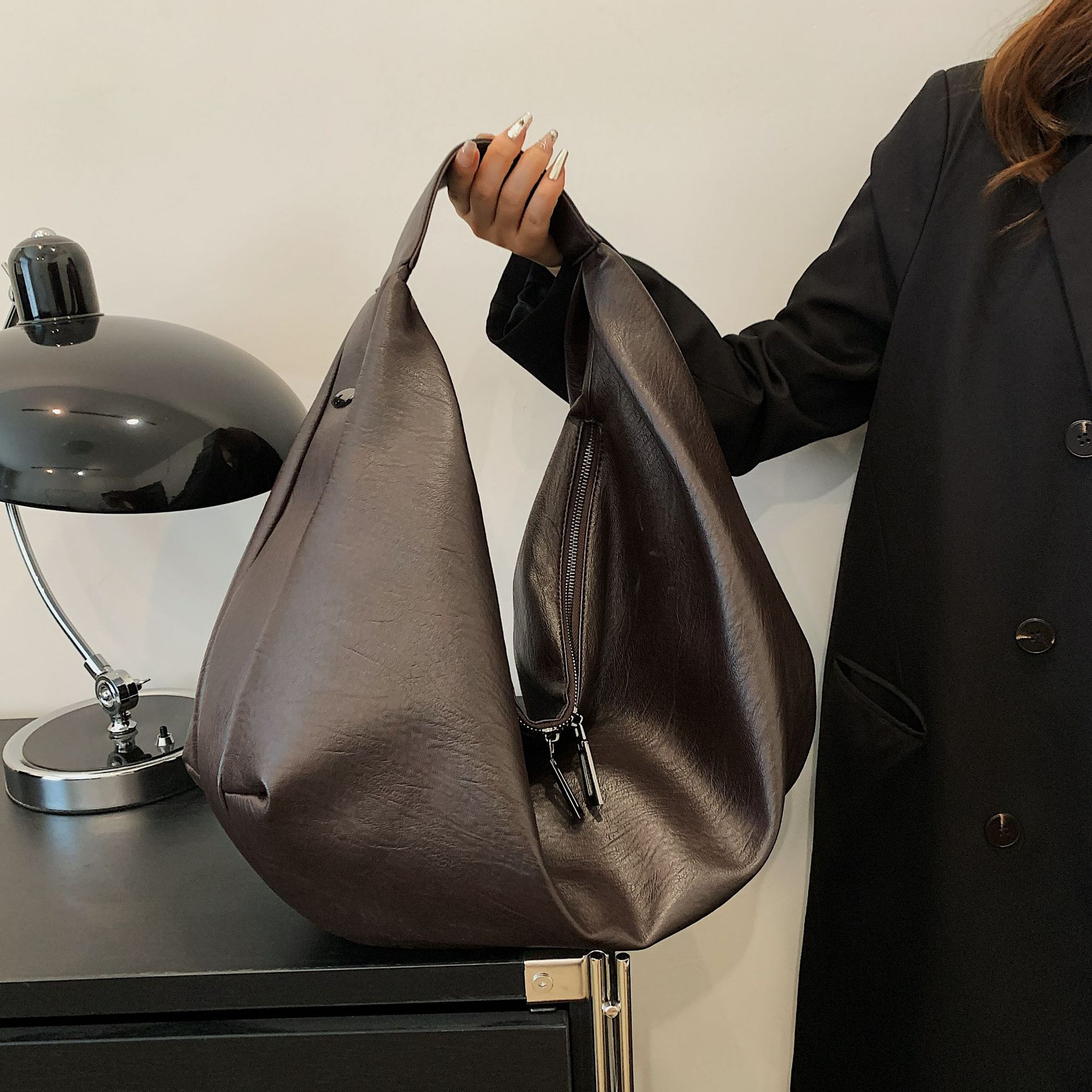 Hobo Bag Export Quality Women's Luxury Vintage Soft Leather Underarm Bag Large Capacity Commuter Versatile Shoulder Bag - Thumbnail 3