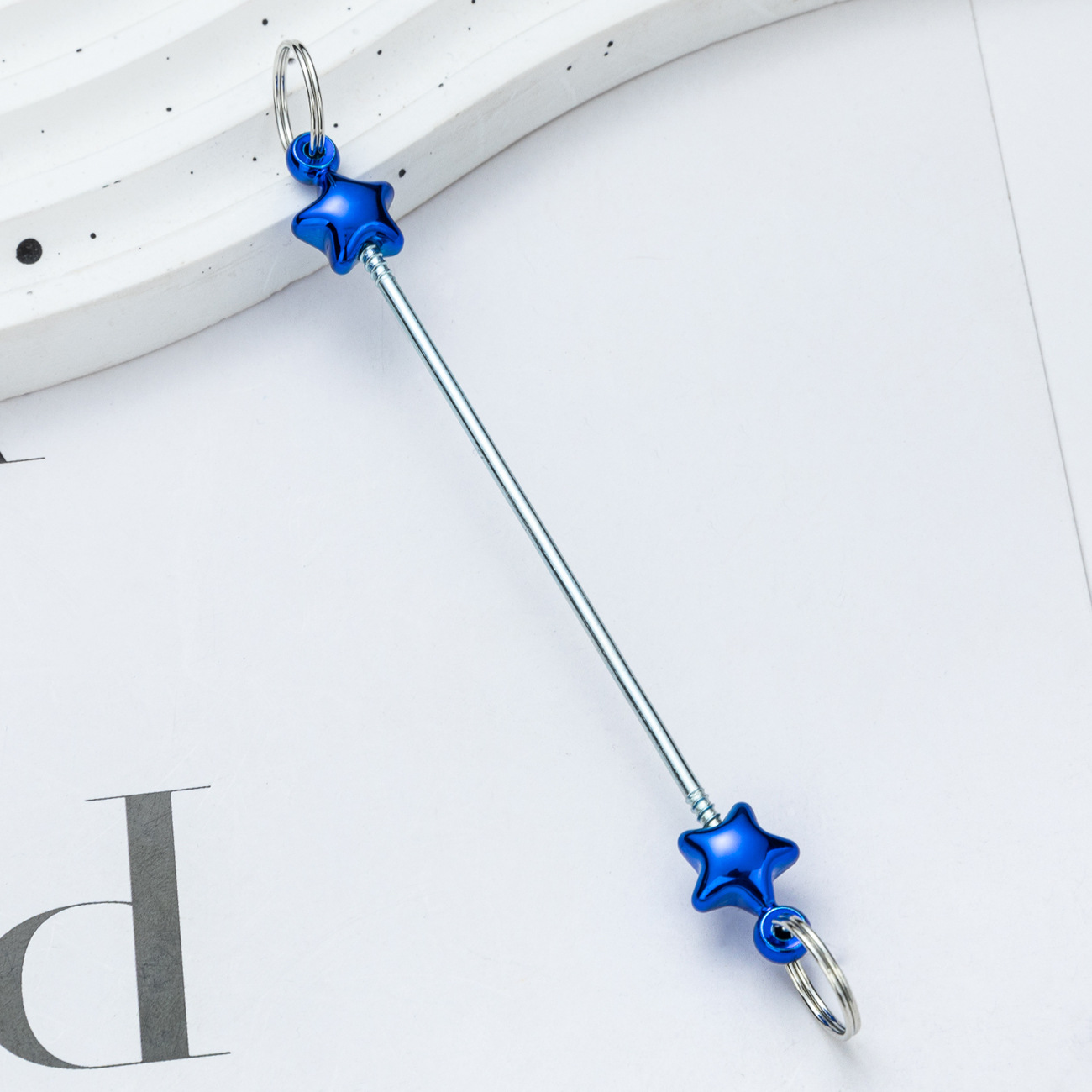 Creativo colgante de accesorios de llavero de amor con cuentas de bricolaje nuevo poste de plástico con cuentas accesorios de llavero con cuentas