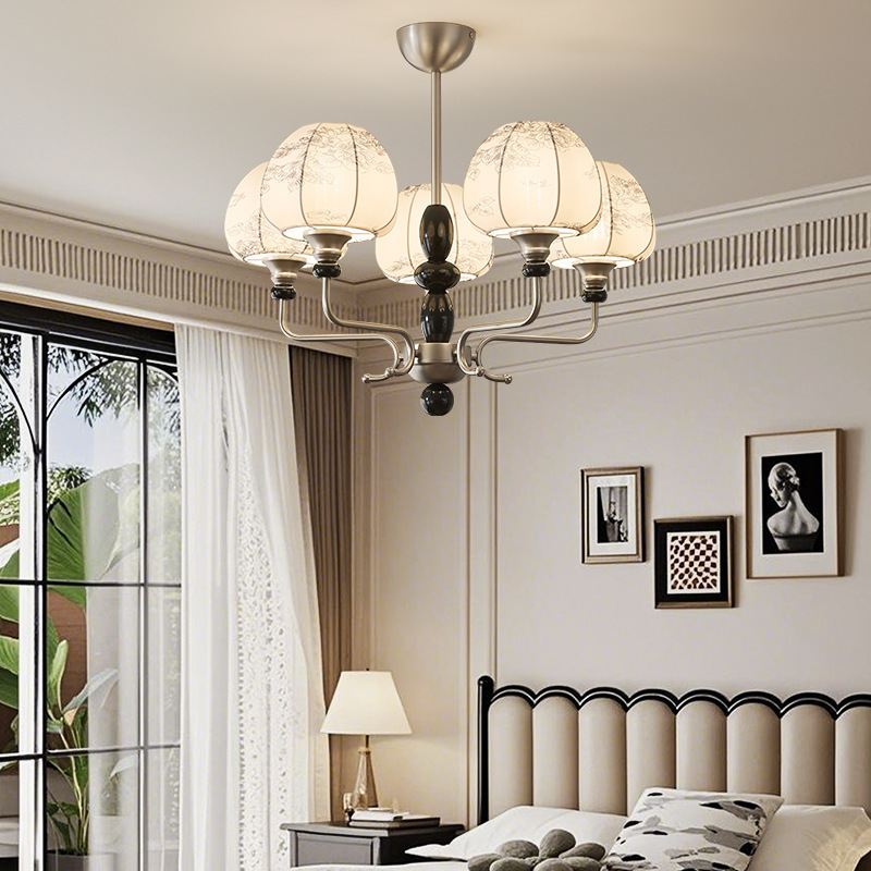 Nuevo estilo antiguo candelabro luces de sala de estar de alto nivel de comedor medieval 2025 tela de estudio dormitorio dormitorio principal lámparas francesas