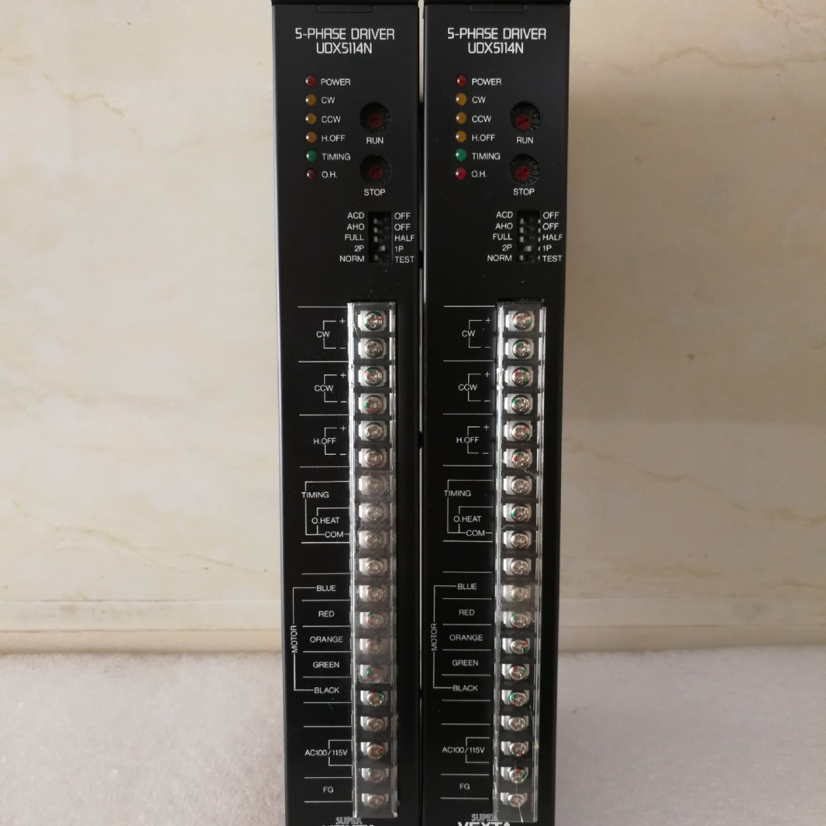 供应九五成新东方驱动器UDX5114N 现货实物拍照