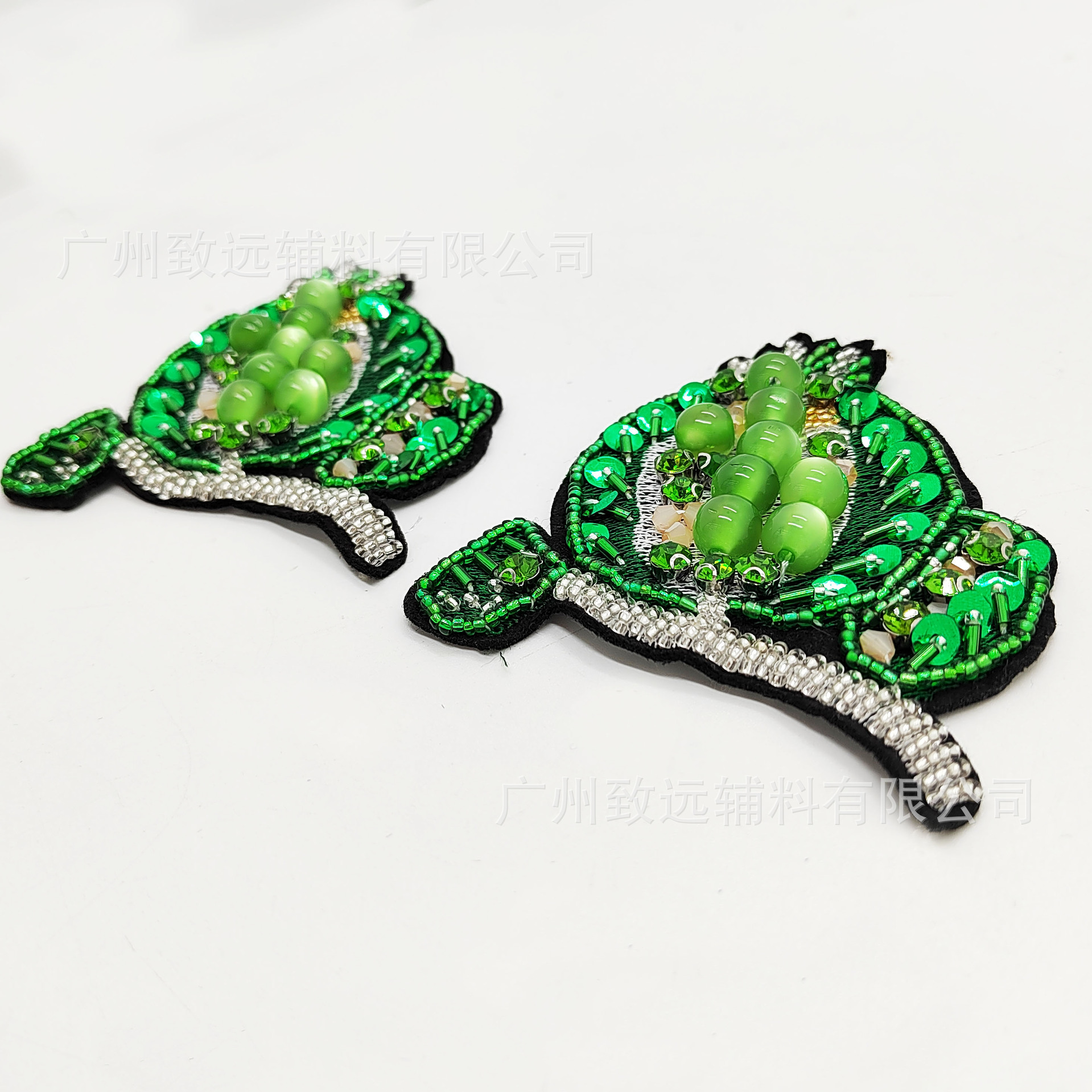 Parche bordado a mano transfronterizo con cuentas, letras de cristal y lentejuelas de aguacate para camiseta, accesorios DIY de verano cosidos a mano. image 6