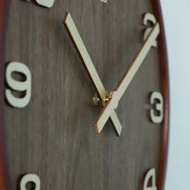 0FE9新中式挂钟客厅静音钟风木质时钟简约家用钟表木纹挂表