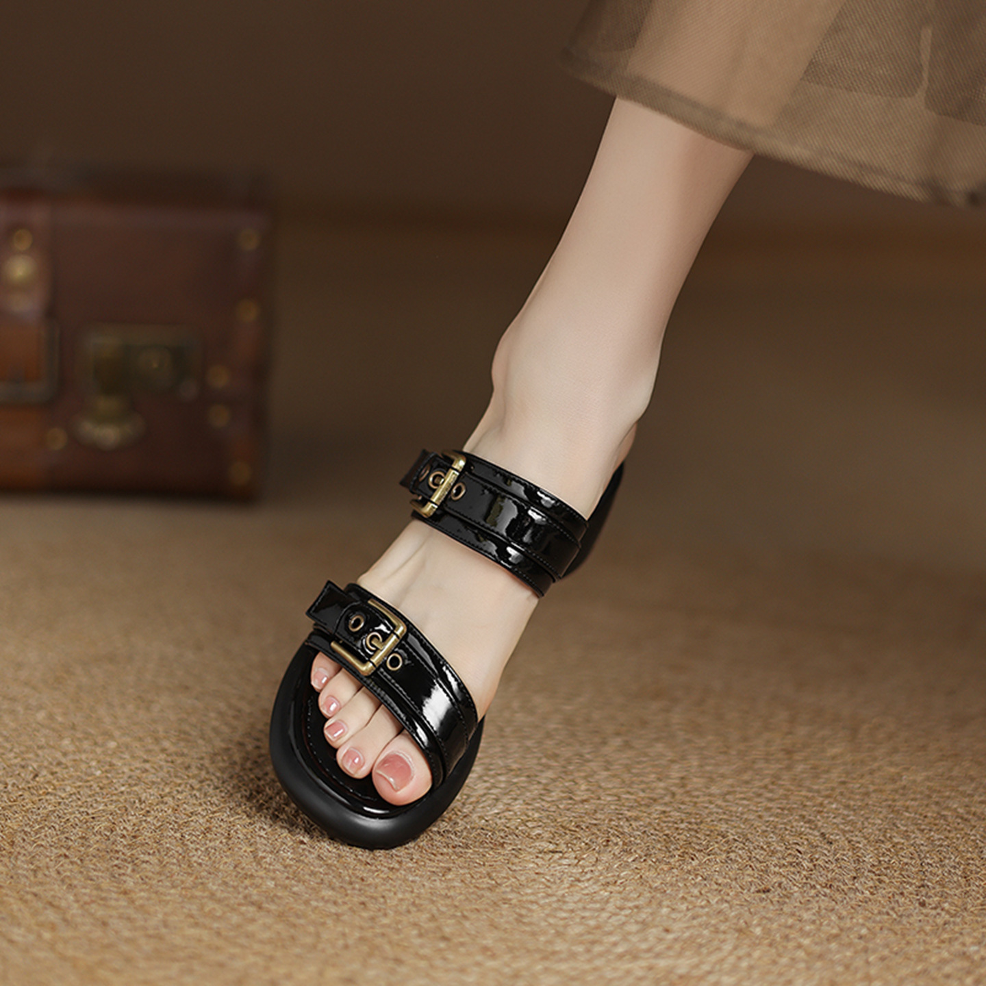 Sandal cao gót nữ hở mũi quai ngang khóa thắt lưng, đế dày mùa hè — đen