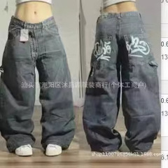 アメリカの街頭のゆるいジーンズ男女春と秋の新しいファッションファッションのファッションモデルのカジュアルなゆるいワイドジーンズ