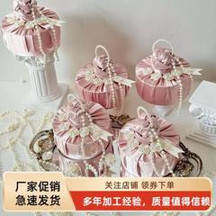 結婚式のキャンディーボックスメーカーは、風呂敷ギフトボックス、結婚式のブライズメイドのサテンスタイルのキャンディーボックスを供給しています