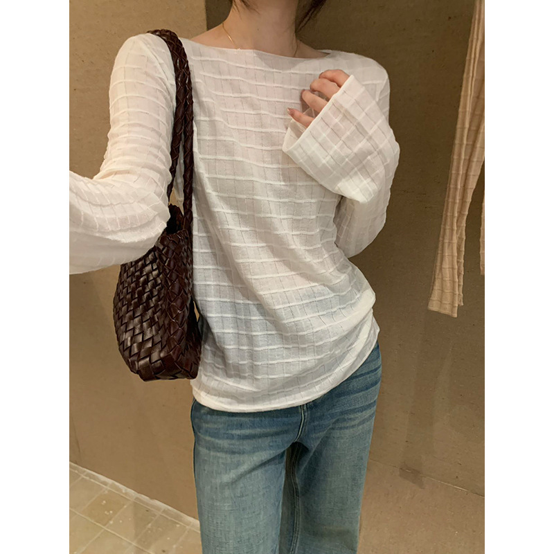 Yuanpai Waffle Knit Round Neck Slightly Sheer Sweater 2026 Autumn New Style Slightly Flared Sleeves Casual Wool Top for Women A6560 Yuanpai Waffle Knit Round Neck Slightly Sheer Sweater 2026 Autumn New Style Slightly Flared Sleeves Casual Wool Top for Women A6560