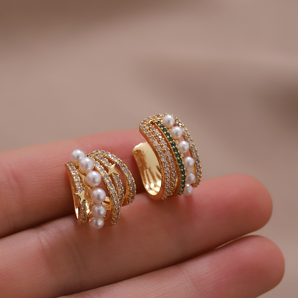 Estilo de celebridad personalizado europeo y americano temperamento sin oreja clip de hueso de oreja pendientes populares pendientes de perlas transfronterizas al por mayor