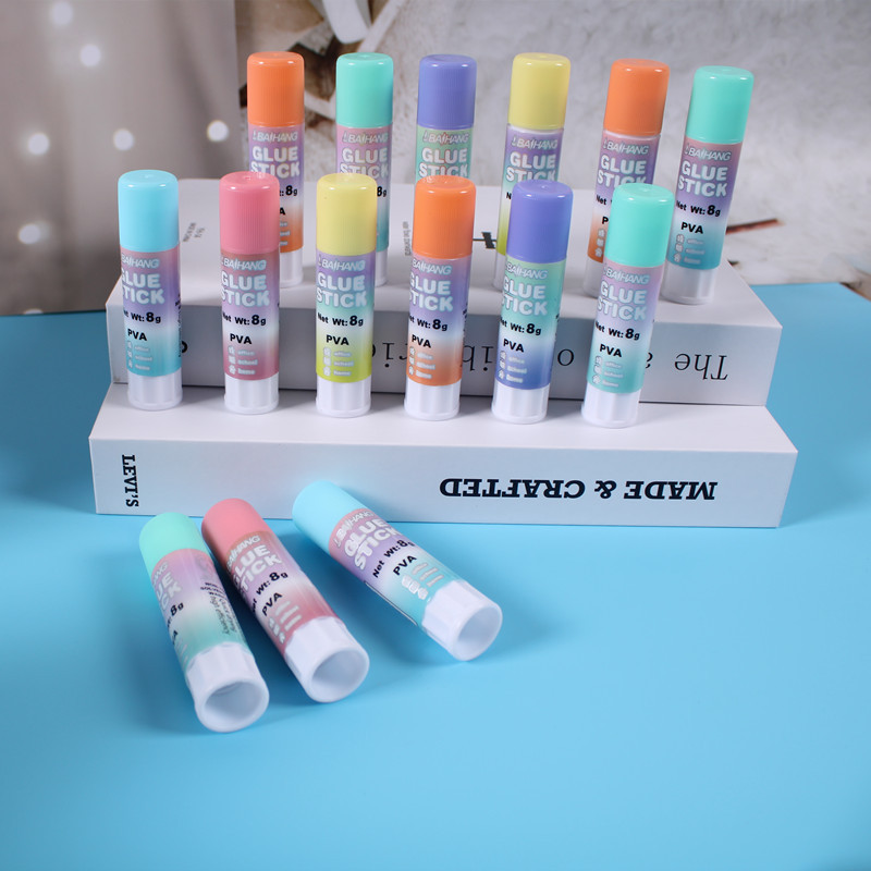 Venta al por mayor estudiante colorido hecho a mano de alta viscosidad fuerte pegamento sólido suministros de oficina pegamento sólido palo niños papelería suministros