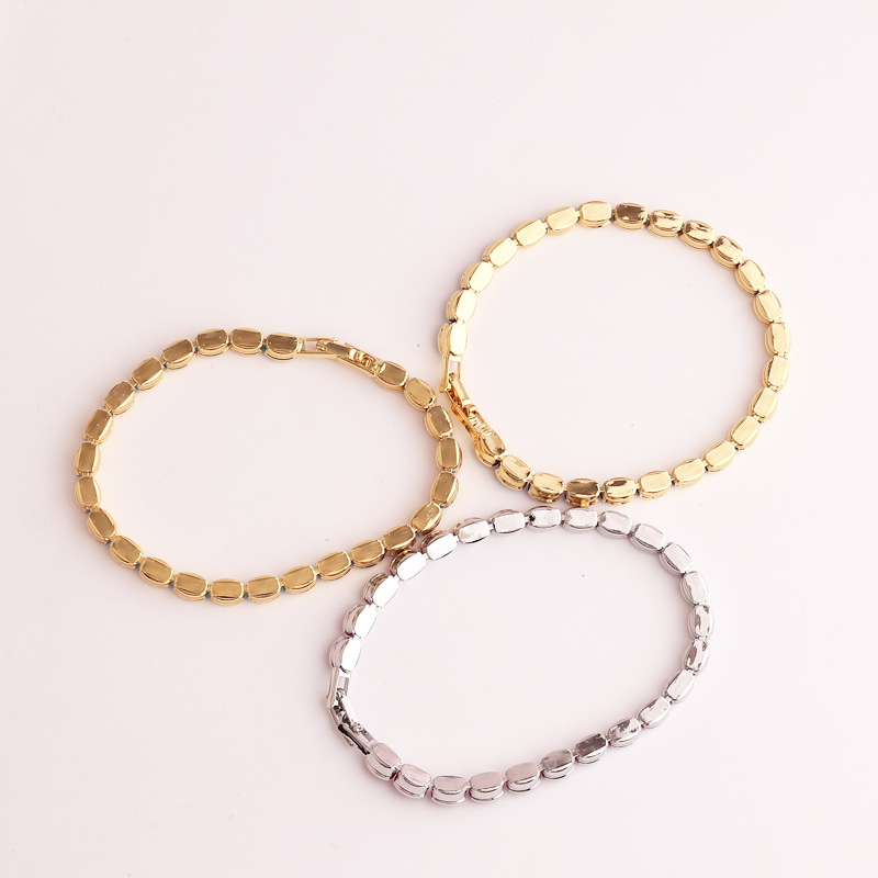 Retro Oval Copper Gold Plated Inlaid Zircon Bracelets 1 Piece