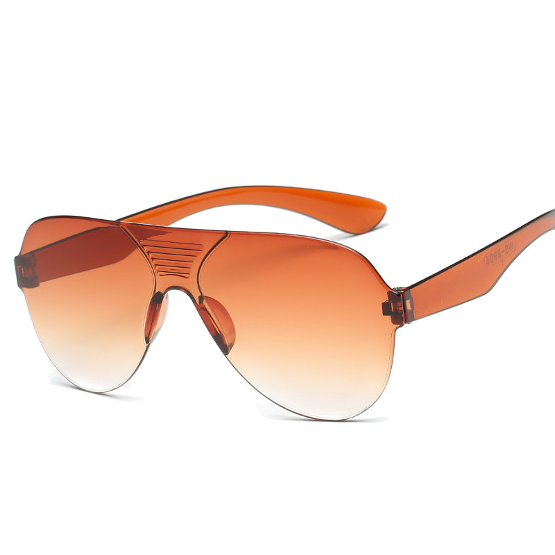 Women's classic retro sunglasses