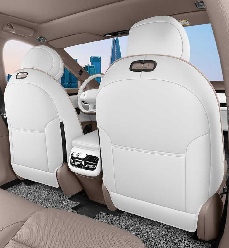 Specifically designed for the 2625 Changan Qiyuan A06 car, these all-season, full-coverage seat covers are made of breathable leather