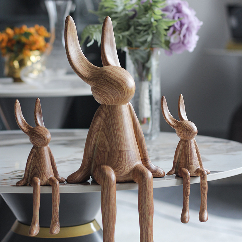 现代创意卡通动物摆件家居客厅卧室样板间桌面坐姿木纹兔子装饰品
