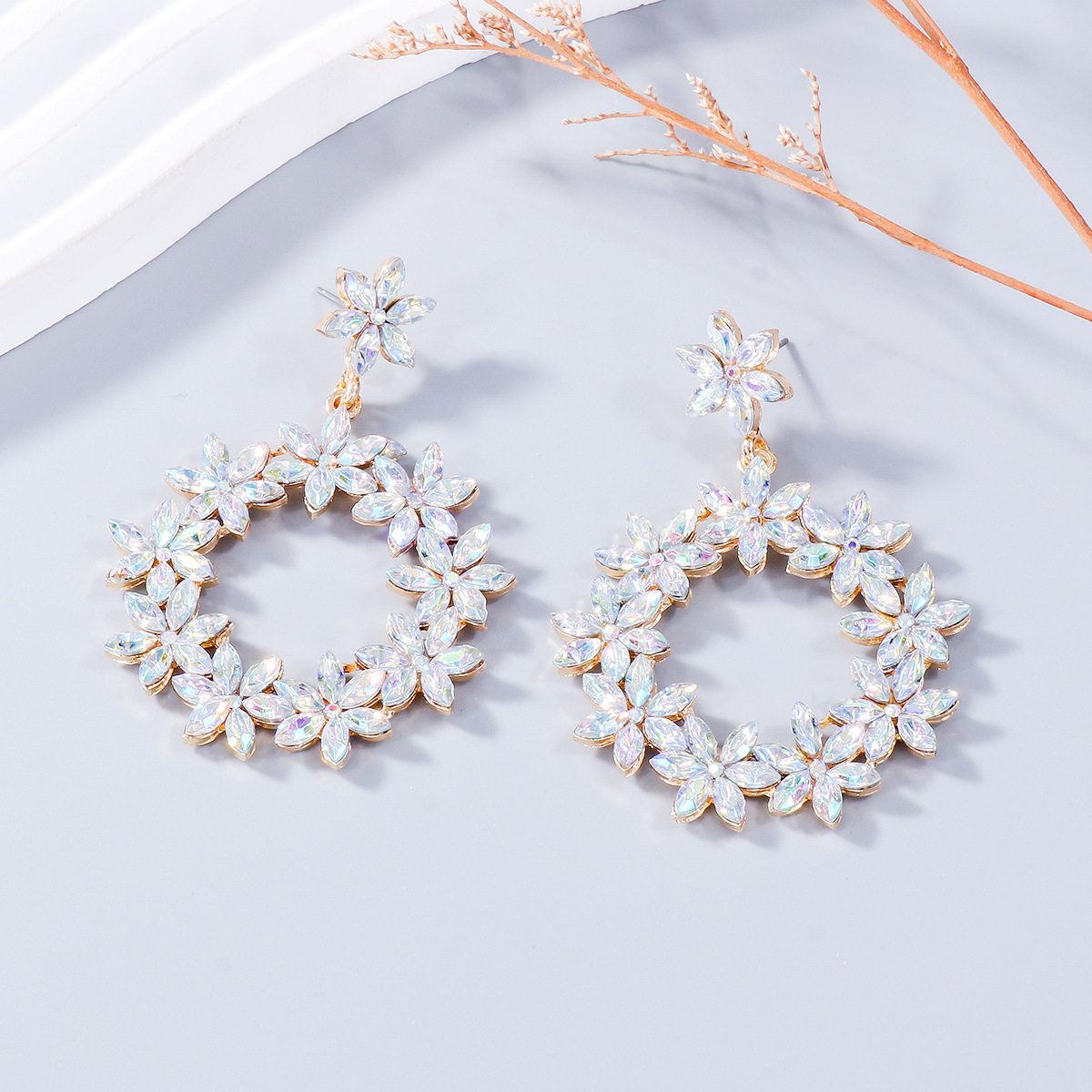 1 Pair IG Style Shiny Circle Flower Inlay Alloy Zircon Drop Earrings display picture 4