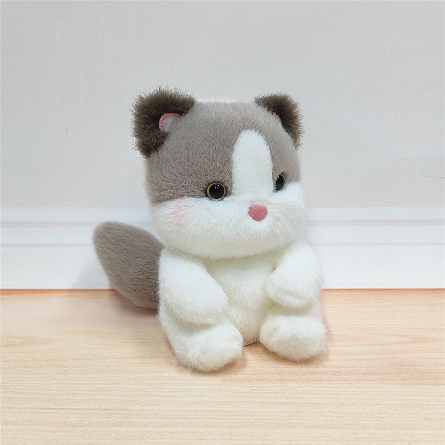 Descomprima la bolsa de frijoles del tesoro en la palma de la mano, muñeca pequeña, mesa con panda, peluche, muñeca de mapache suave, juguete para niños