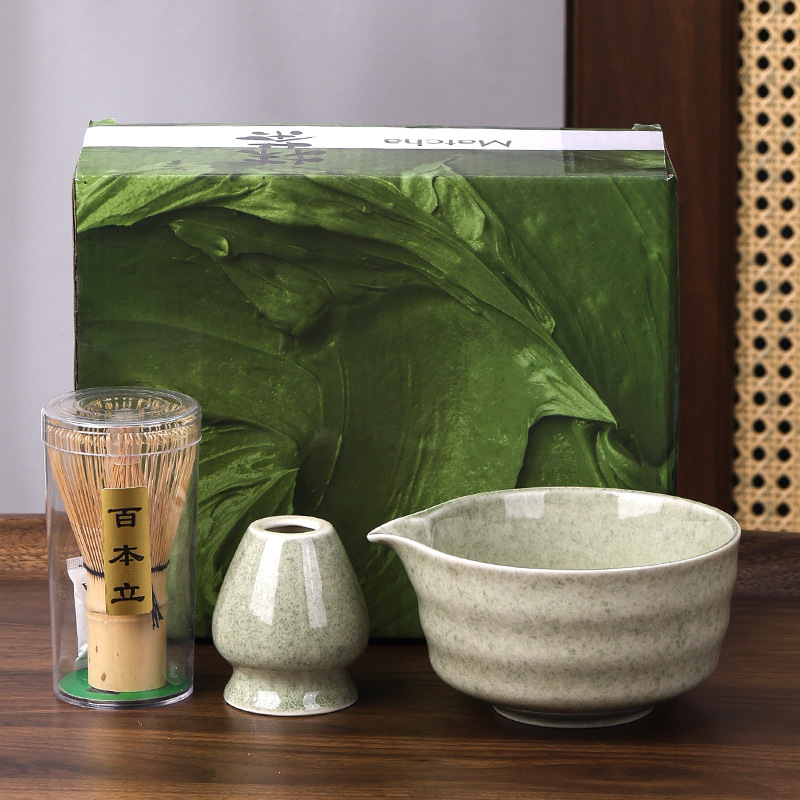 컬러박스에 담긴 도트 그린 3종 세트