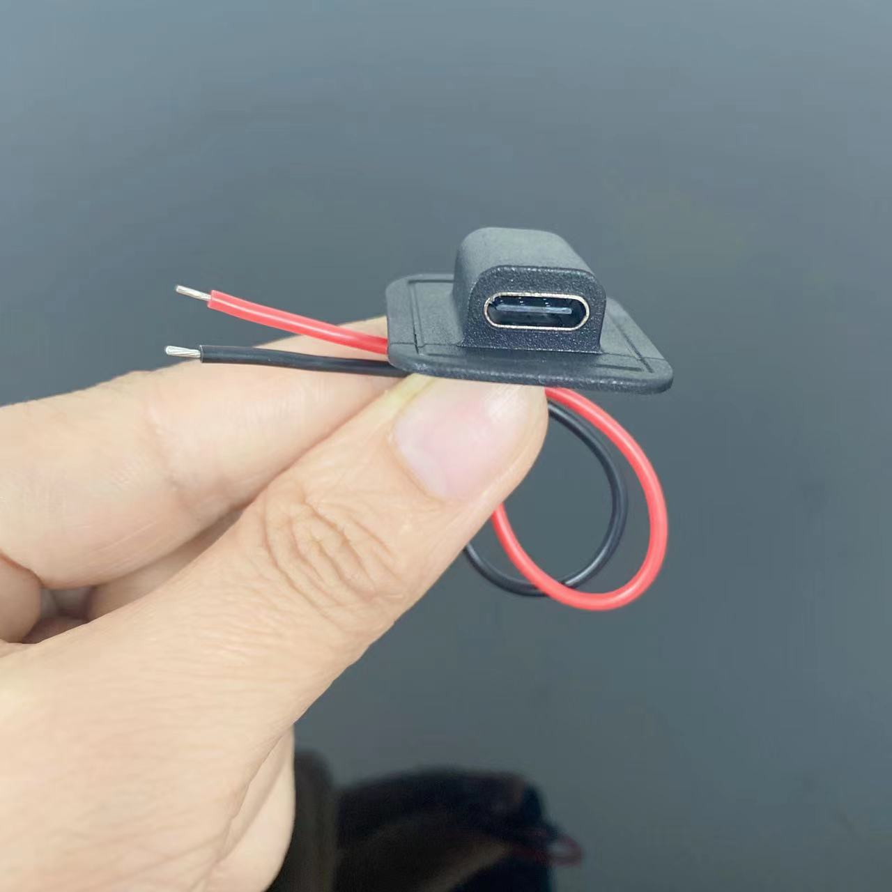 Black manufacturer's sewable Type-C female to Type-A male adapter cable for bag conversion, wholesale one piece