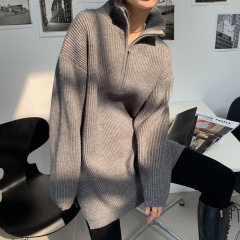 怠惰な風の中の長いジッパーのセーターの女性秋冬の新型の外はゆったりしています。