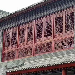 新しい中国式の東陽の実木は古い窓のオークの花の格をまねてドアと窓の楡の木の赤い木を仕切ります。