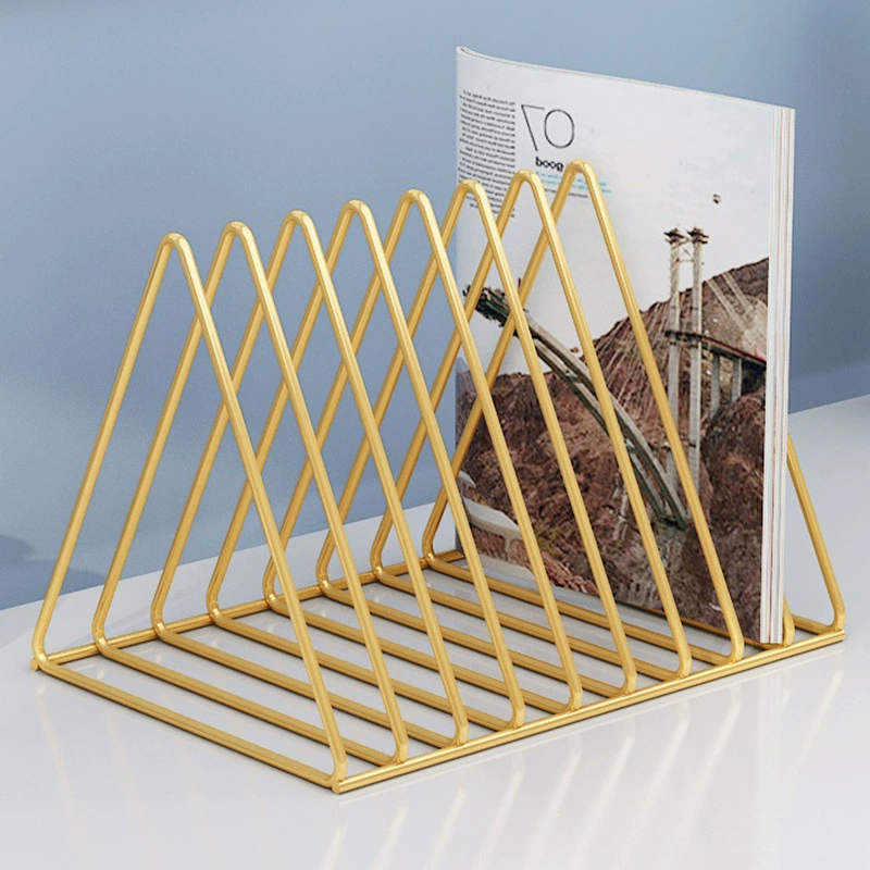 Скандинавские железные книжные полки Скандинавские креативные золотые треугольные книжные полки