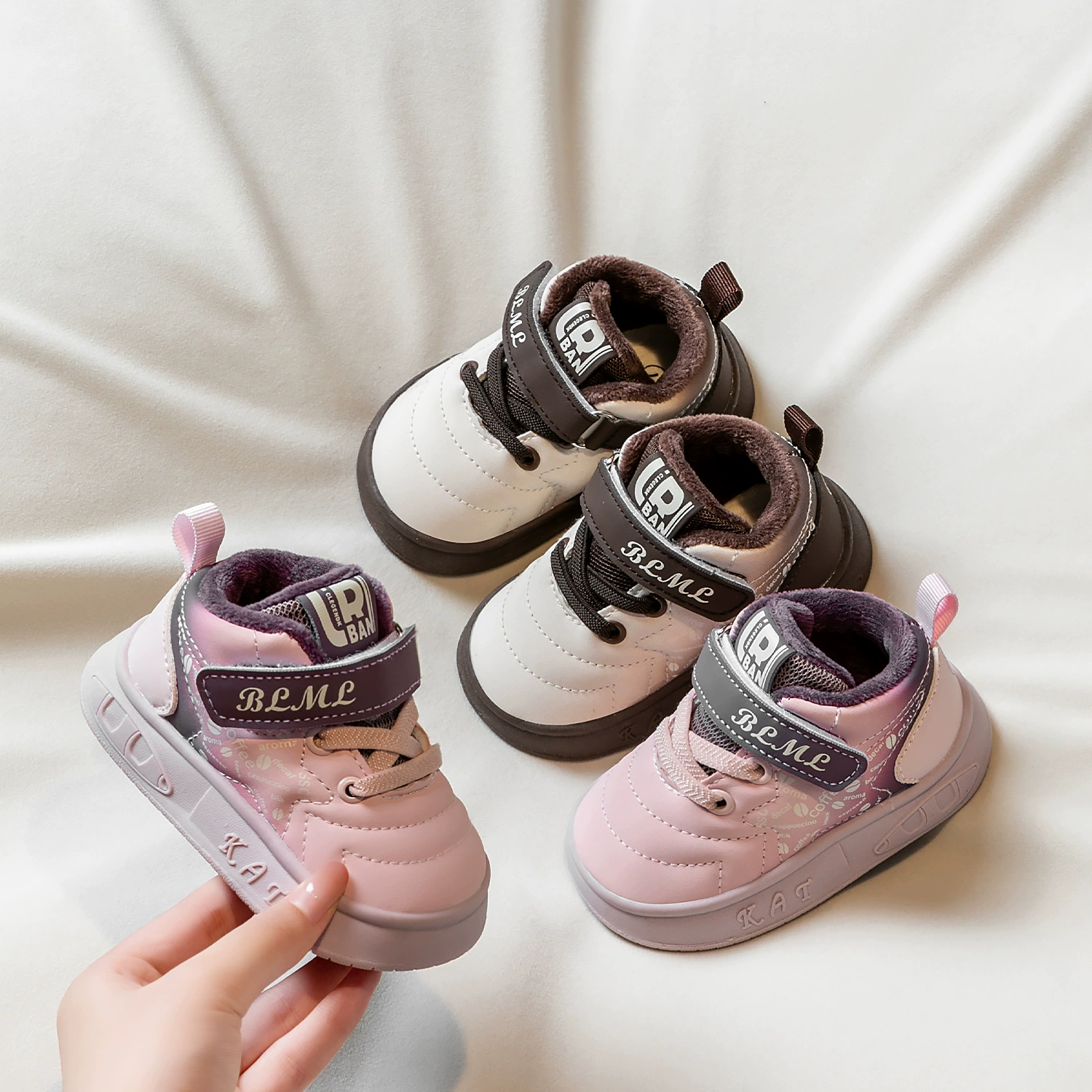 2024 зимний новый стиль детская спортивная обувь детская обувь из двух хлопковых ходок женская мягкая подошва повседневная бархатная обувь мужская