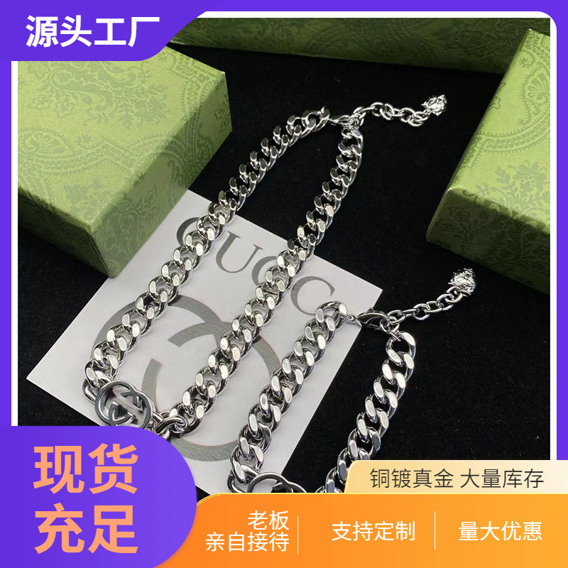Gucci/Gucci Classic Fashion Versatile Bracelet High-Quality Lettered Strawberry Retro Platinum Series Fresh and Sweet