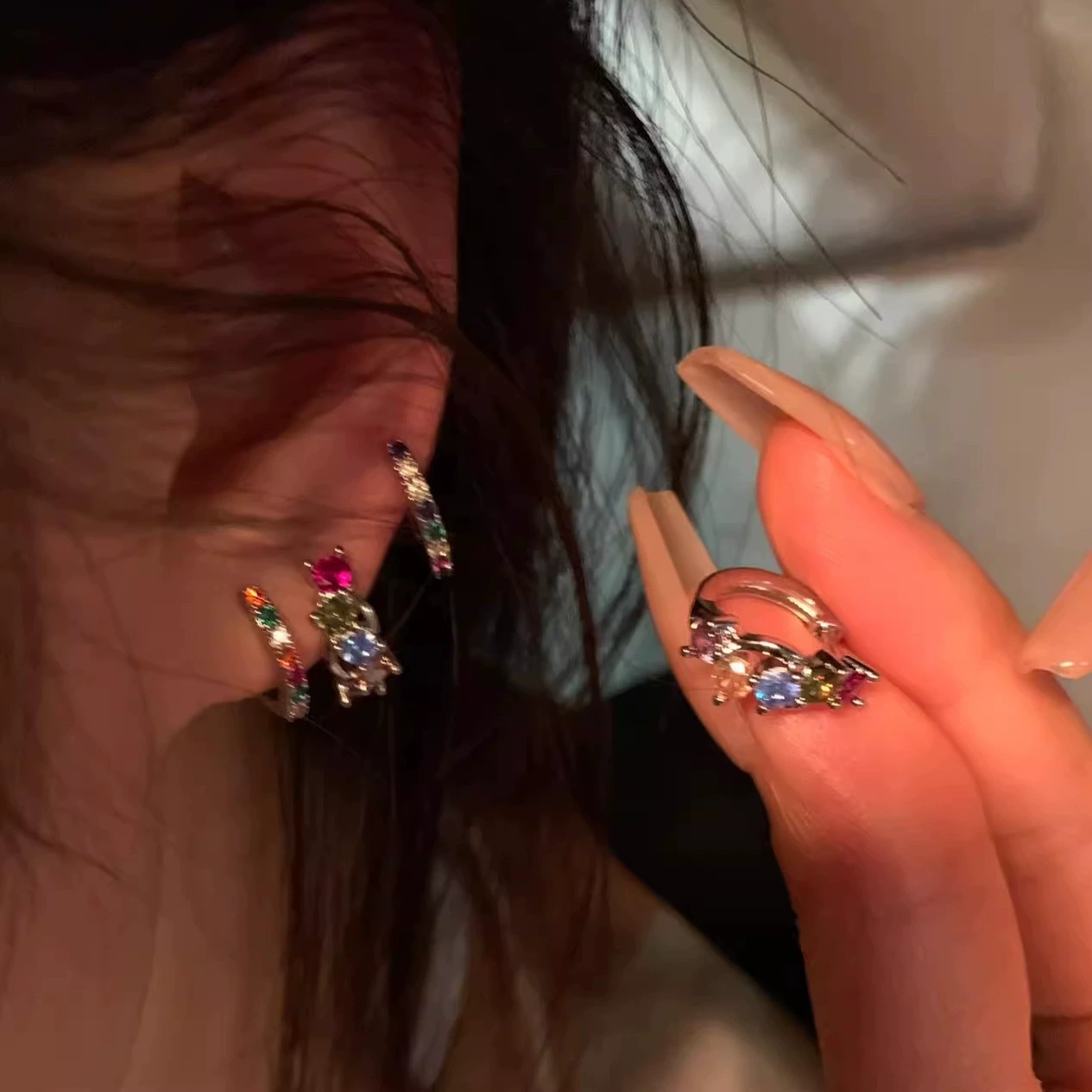 Brand universal small earrings from pearl